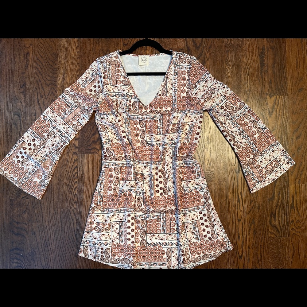 Ladies new w/out tags, boutique paisley dress
